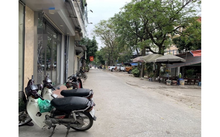 Cho thuê nhà ngõ ô tô phố Nguyễn Chính, Hoàng Mai , Hà Nội. DT 61m - 2 tầng - MT 5m. Giá 12 Triệu/tháng.
